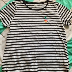 ADORABLE SUMMER PINNAPPLE SHIRT!